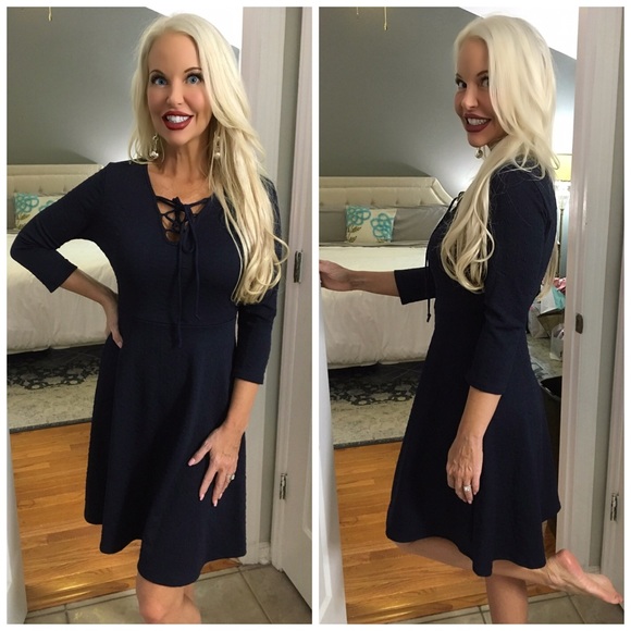 😊LAST 1! Tie Front Flattering Fit Textured Dress! - Picture 3 of 3